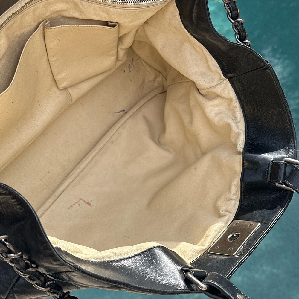 Chanel Black Quilted Le Boy Shopper tote recently - Picture 8 of 12